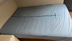Dubbel bed, met lattenbodem en matrassen, Ophalen of Verzenden, 140 cm, Zo goed als nieuw, Twijfelaar