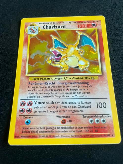 Prachtige Vintage Charizard base set nl te koop, Hobby en Vrije tijd, Verzamelkaartspellen | Pokémon, Zo goed als nieuw, Losse kaart