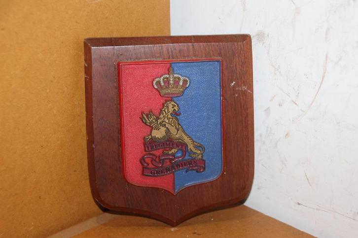 ABL Crest „1e Regt Grenadiers”, Verzamelen, Militaria | Algemeen, Landmacht, Embleem of Badge, Verzenden