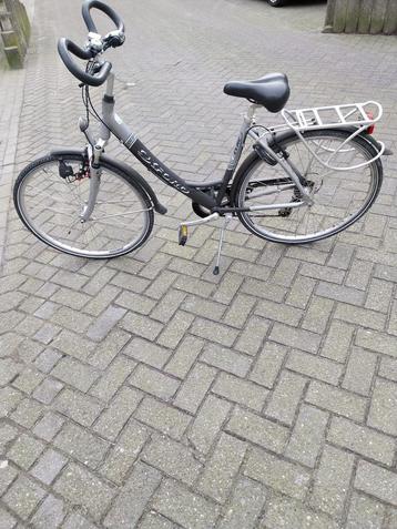 Damesfiets Oxford met voorvering en versnellingen  beschikbaar voor biedingen