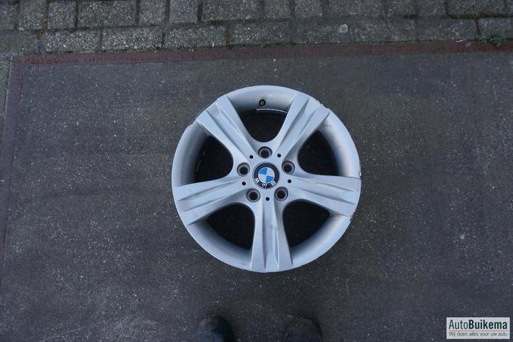 Originele BMW 1 Serie E81 17 inch Lichtmetalen Velg, Auto-onderdelen, Banden en Velgen, Band(en), 17 inch, Personenwagen, Gebruikt