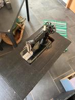 Machine à coudre ancienne rétractable, Antiek en Kunst, Antiek | Naaimachines