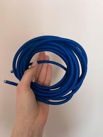 Nieuwe elektrische kabel  beschikbaar voor biedingen