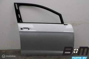 Portier rechtsvoor VW Golf 7 LA7W 5G4831056AS beschikbaar voor biedingen