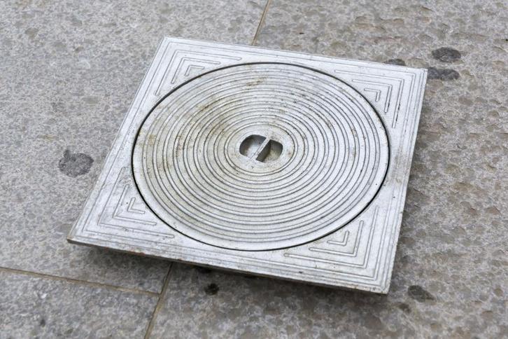 Aluminium deksels voor PVC toezichtput, Doe-het-zelf en Bouw, Buizen en Afvoer, Nieuw, Aluminium, Ophalen of Verzenden