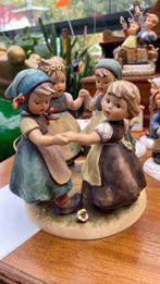 Hummel  nr 348.  is 18 cm groot., Ophalen, Zo goed als nieuw, Hummel