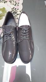 Lakschoenen van Mona, met veters, nieuw, Nieuw, Ophalen of Verzenden, Mona, Grijs