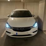 Opel Astra Sports Tourer 1.6 CDTI Automaat • 136 pk, Auto's, Opel, Stof, Zwart, Wit, 5 deurs