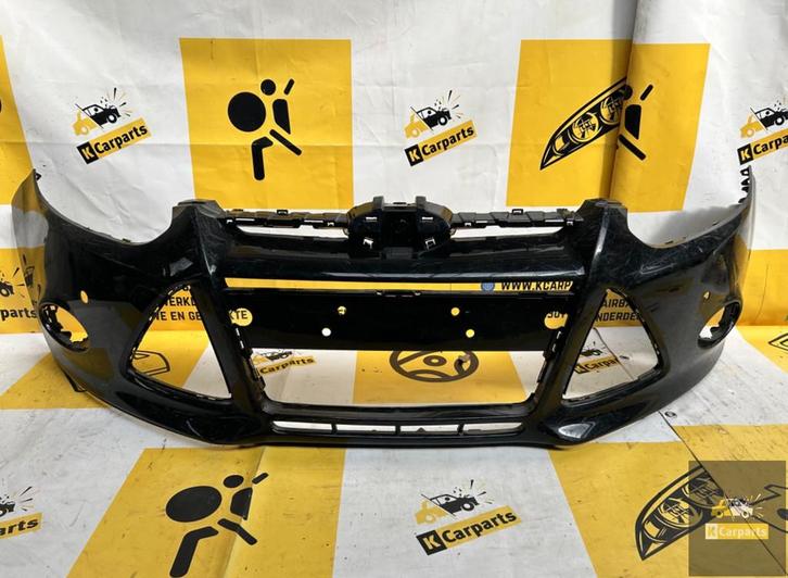 Bumper Ford Focus MK3 Facelift PDC KLS BM5117757A 2009-2014, Auto-onderdelen, Carrosserie, Bumper, Ford, Voor, Gebruikt