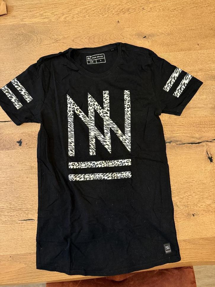 Zwarte T-shirt met luipaardprint – maat S, Kleding | Heren, T-shirts, Nieuw, Maat 46 (S) of kleiner, Zwart, Ophalen of Verzenden
