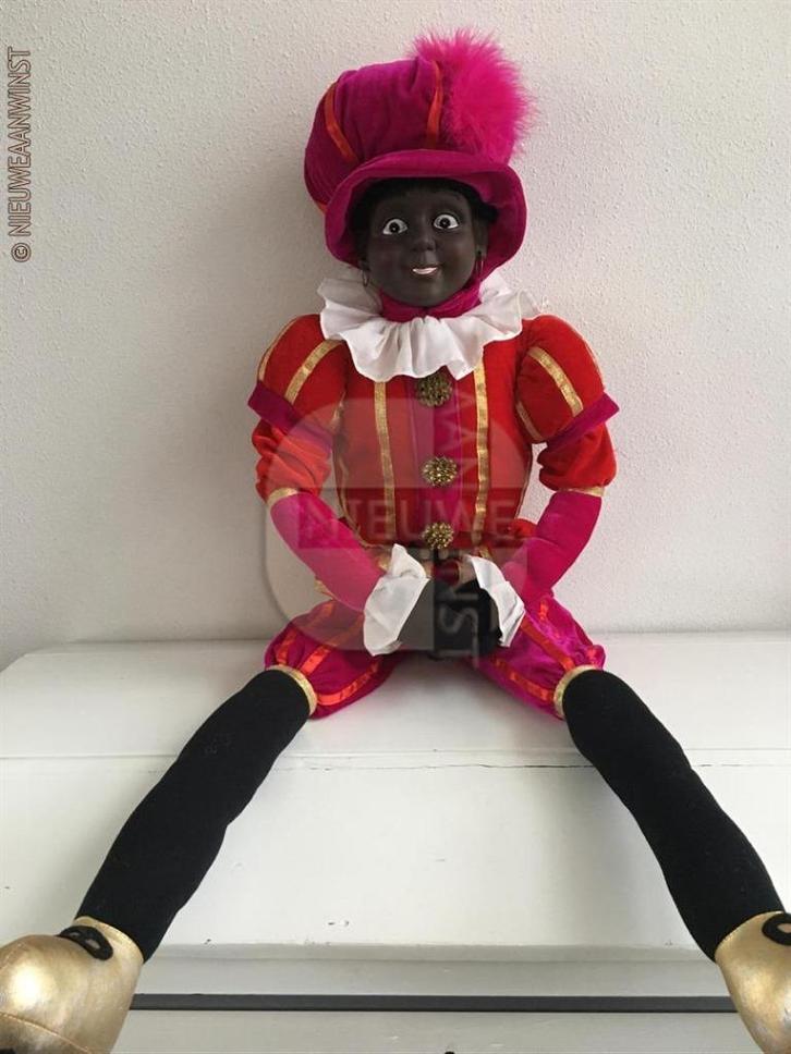 Authentieke V&D etalage zwarte Piet pop - 110cm, roze/rood, Diversen, Sinterklaas, Verzenden