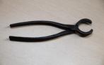 M252. Outil ancien : Paire de tenailles de 18.5 cm de long, Ophalen of Verzenden