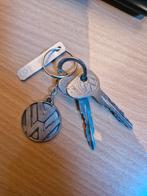 Ancienne clé volkswagen avec porte clé, Collections, Porte-clés, Utilisé, Enlèvement ou Envoi, Marque