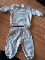 Pyjama Setje Pakje Feetje Grijs maat 62 ribstof Wafel, Kinderen en Baby's, Jongetje of Meisje, Ophalen of Verzenden, Zo goed als nieuw