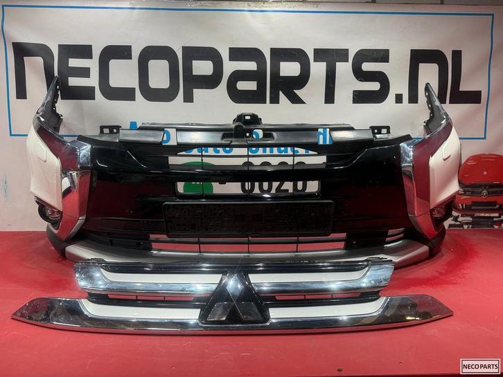 VOORBUMPER MITSUBISHI OUTLANDER BUMPER COMPLEET ORIGINEEL, Auto-onderdelen, Carrosserie, Achterklep, Mitsubishi, Achter, Gebruikt