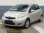 TOYOTA YARIS 1.0i • 195.000KMS • GOEDE STAAT • EURO 5, Auto's, Voorwielaandrijving, Euro 5, Stof, Zwart