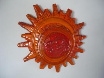 prachtige vintage keramische zon wandecoratie Sanchez beschikbaar voor biedingen