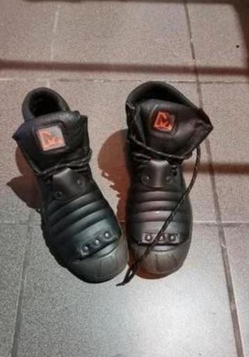 Nieuwe werkschoenen beschikbaar voor biedingen