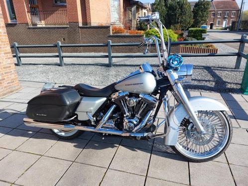 Magnifique Harley road king 2006 chicanos, Motoren, Motoren | Harley-Davidson, Particulier, Chopper, 2 cilinders, Ophalen