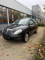 Lancia ypsilon met keuring verkoop en garantie, Auto's, Lancia, Voorwielaandrijving, Zwart, 4 cilinders, Leder en Stof