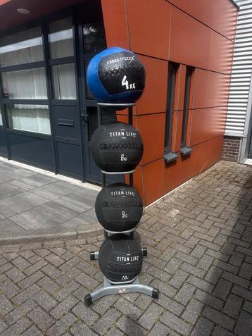 Wall Ball 4kg ,6kg,9kg ,10kg + Opbergrek beschikbaar voor biedingen