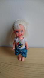 Poupée Barbie écolière tenue de 1995, Collections, Poupées, Utilisé, Enlèvement ou Envoi, Poupée