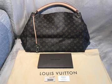 Louis vuitton artsy monogram beschikbaar voor biedingen