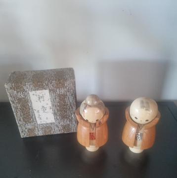 Mooi Kokeshi paar van Shido Shozan (1932–1995) beschikbaar voor biedingen