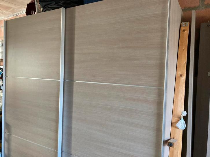 Kleerkast en bed, Huis en Inrichting, Slaapkamer | Complete slaapkamers, Gebruikt, Ophalen