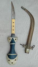 Zeer grote Oosterse dolk, Ophalen of Verzenden, Landmacht, Mes of Dolk