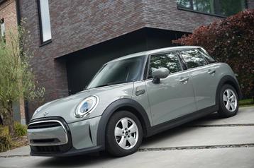 MINI One 1.5 Facelift LED/DigitalDash/CarPlay/ParkSens/CC beschikbaar voor biedingen