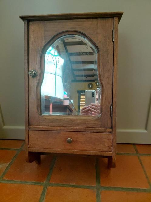 Oud eiken houten Frans apotheekkastje – medicijnkast 5.7 kg, Antiek en Kunst, Curiosa en Brocante, Ophalen of Verzenden