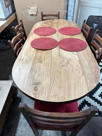 Table + 6 chaises  beschikbaar voor biedingen