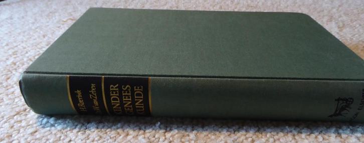 Boek "Kindergeneeskunde ", Boeken, Studieboeken en Cursussen, Gelezen, Ophalen of Verzenden