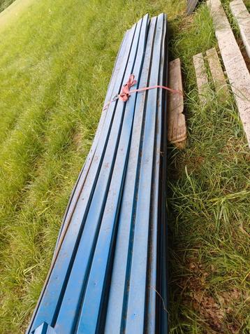 Blauwe dakplaten 3,60x3,60m GRATIS beschikbaar voor biedingen