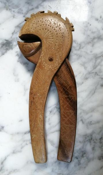 vintage houten notenkraker