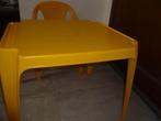 Geel kindertafeltje met stoeltje, Kinderen en Baby's, Ophalen of Verzenden, Gebruikt, Tafel(s) en Stoel(en)