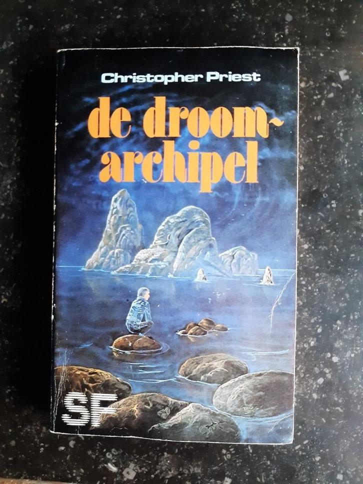 Christopher Priest - De droomarchipel, Boeken, Science fiction, Gelezen, Ophalen of Verzenden