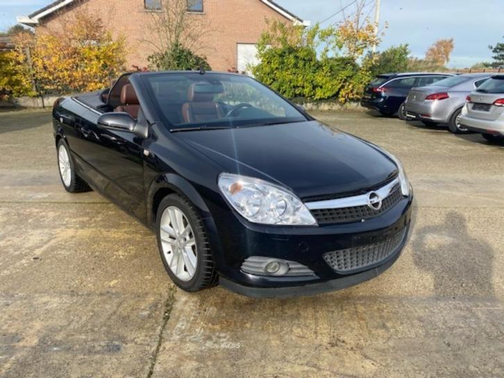 Astra cabrio 1.6benz 2008 met 143000km, Auto's, Opel, Bedrijf, Te koop, Astra, Benzine, Euro 4, Cabriolet, 2 deurs, Handgeschakeld