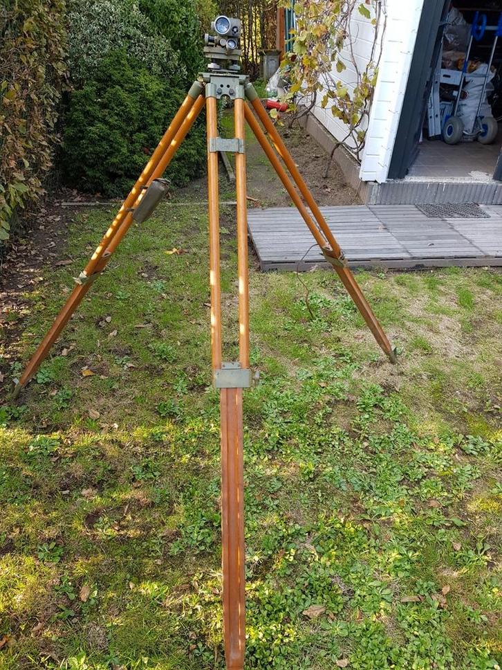 Een meettoestel met houten onderstel wo2., Verzamelen, Militaria | Tweede Wereldoorlog, Luchtmacht, Overige typen, Ophalen