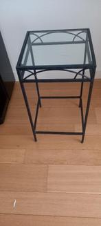 Tafeltje, Huis en Inrichting, Tafels | Bijzettafels, Minder dan 55 cm, Metaal of Aluminium, Vierkant, Zo goed als nieuw