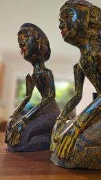 2 x handgesneden houten Balinese poppen of beelden, Antiek en Kunst, Kunst | Beelden en Houtsnijwerken, Ophalen