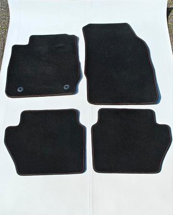 Automatten voor FORD FIESTA.    beschikbaar voor biedingen