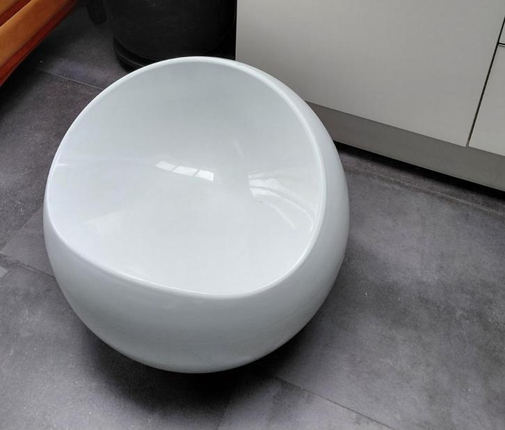 Ball chair Finn stone, Huis en Inrichting, Stoelen, Zo goed als nieuw, Kunststof, Wit, Ophalen