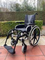 Invacare Action 3 zeer lichte opvouwbare rolstoel, Diversen, Rolstoelen, Inklapbaar, Zo goed als nieuw, Handbewogen rolstoel