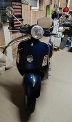 Scooter Piaggio Vespa gts 250, Fietsen en Brommers, Ophalen, Gebruikt, Benzine