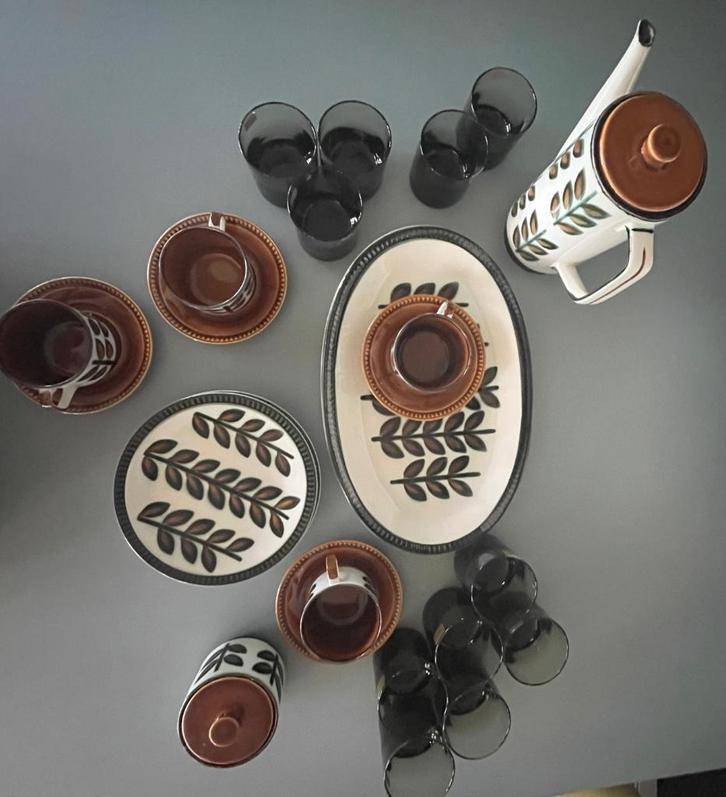 Vintage serviesBoch Rambouillet /Luminarc, Antiek en Kunst, Antiek | Servies los, Ophalen of Verzenden