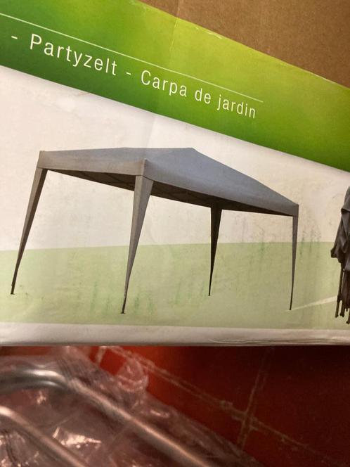 tonnelle entièrement pliable 3m sur 4m comme neuf, Tuin en Terras, Partytenten, Zo goed als nieuw, Overige typen, Minder dan 5 meter