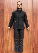 Enterbay Jason Bourne Body & Outfit Set RM-4 geen hot toys, Actiefiguur of Pop, Zo goed als nieuw, Film, Verzenden