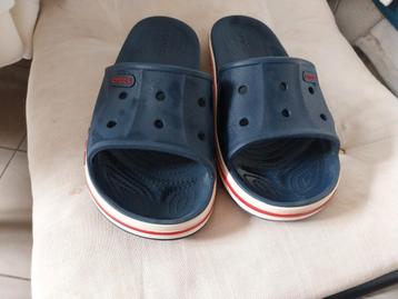 la marque : Crocs. pour hommes, comme neufs.  beschikbaar voor biedingen